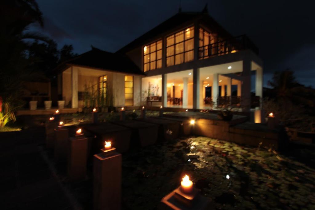 Sunset Hill Bed & Breakfast Ubud  Exterior photo